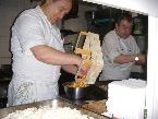 Auch der Chef packt an